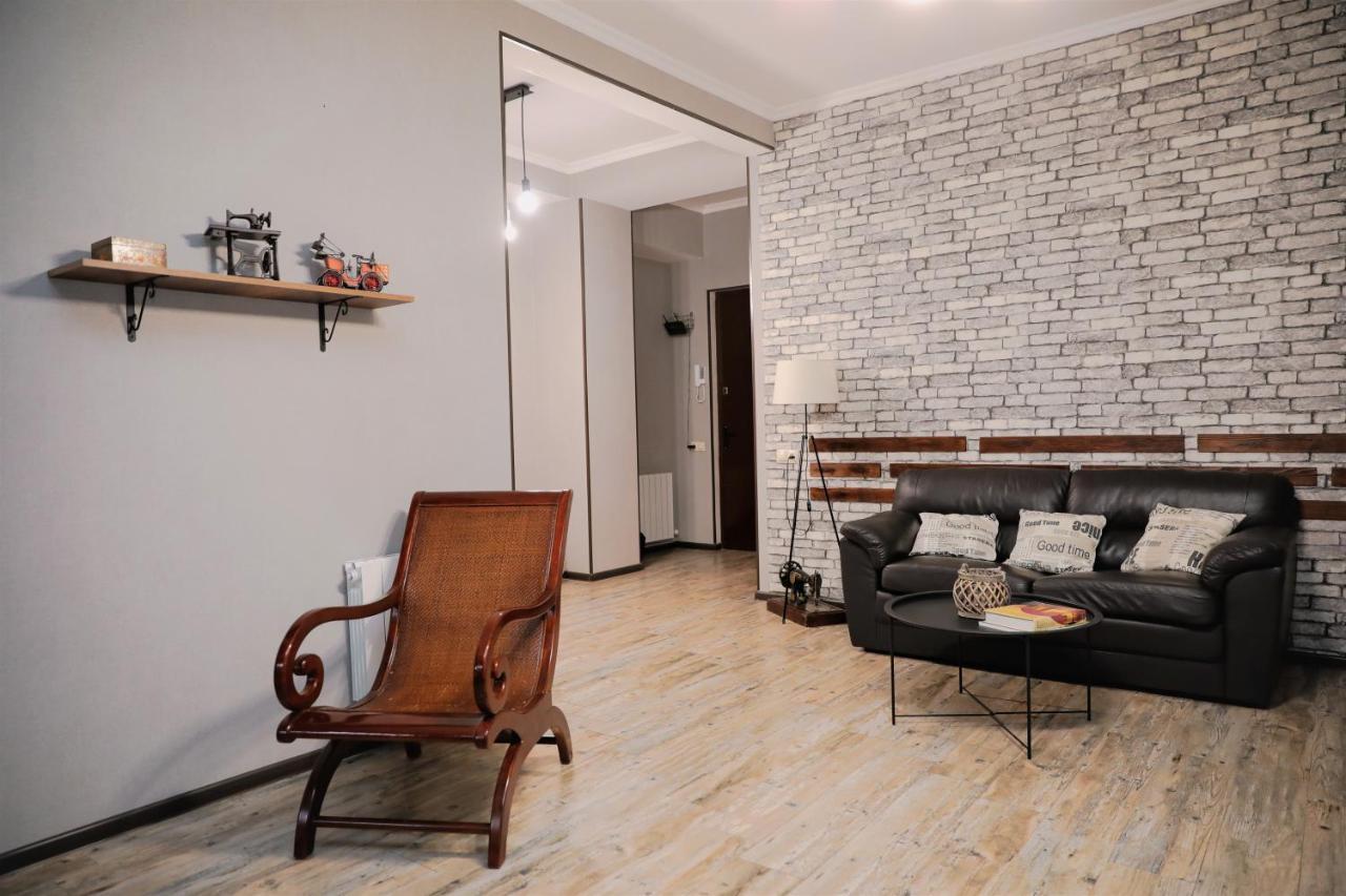 Avlabari Apartment - New One Tbilisi Exterior photo